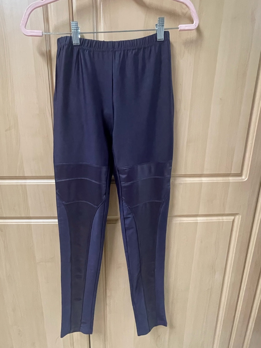 Burberry London Plum Purple Leggings