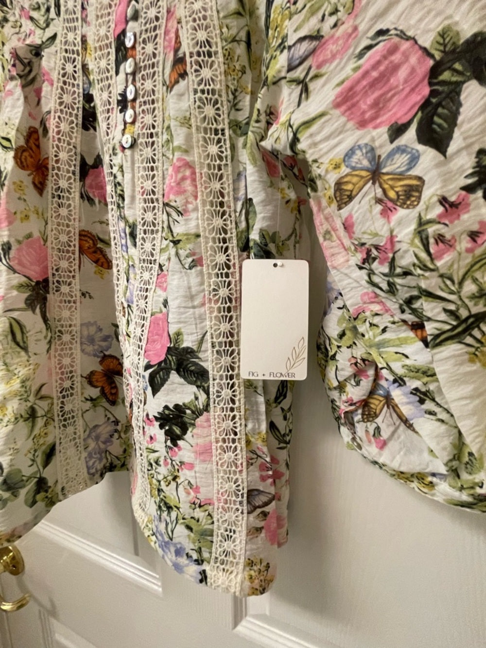 Fig & Flower Floral Crochet Detail Top